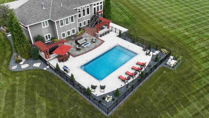 inground vinyl liner swimming pool Waukesha Wisconsin with firepit